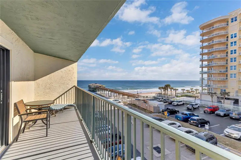 3647 S Atlantic Ave #407, FL
