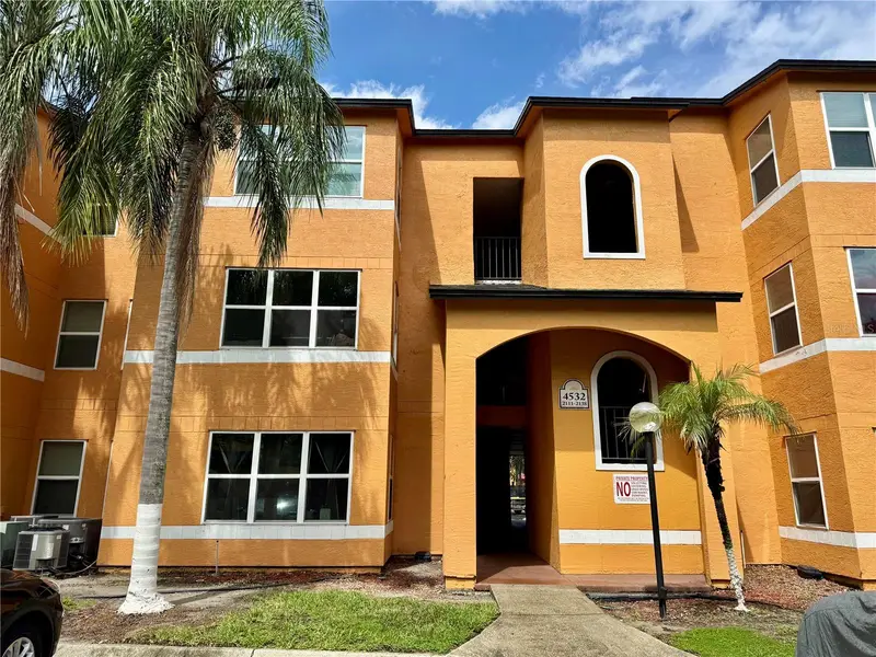 4532 Commander Dr #2128, FL
