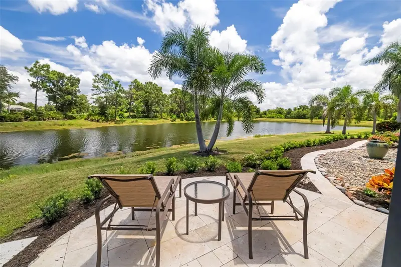 7215 Chatsworth Ct, FL