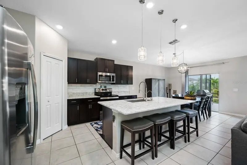 6022 Tremeza Pl, FL