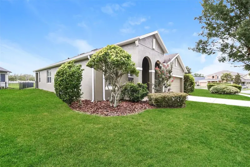2416 Sabastian St, FL