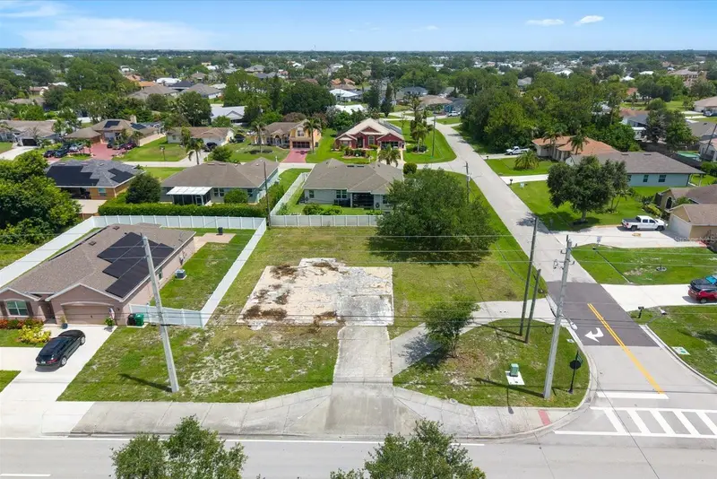 221 Sw Becker Rd, FL