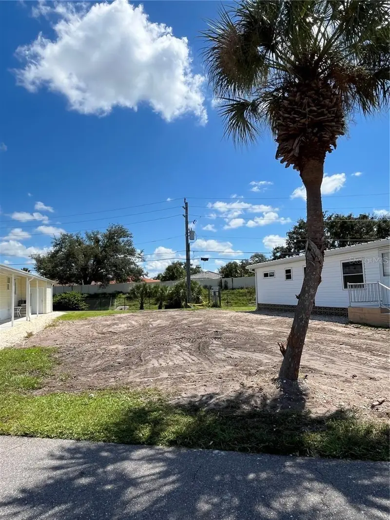 845 S Green Cir, FL