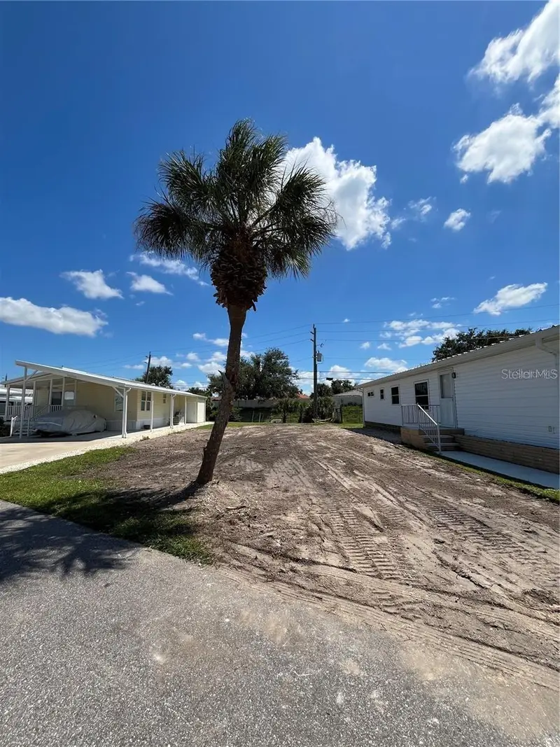 845 S Green Cir, FL