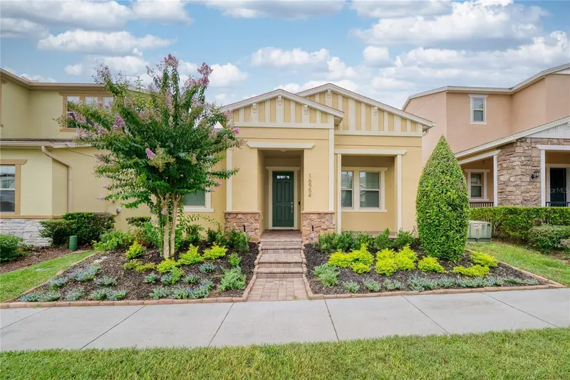 16954 Tradewind Pt, FL