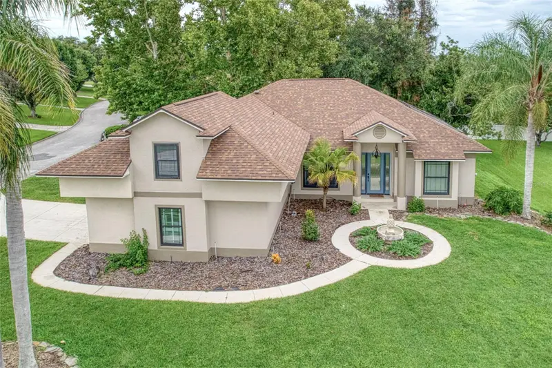 10537 Versailles Blvd, FL