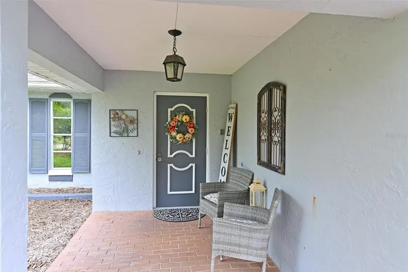811 Alderwood Way, FL