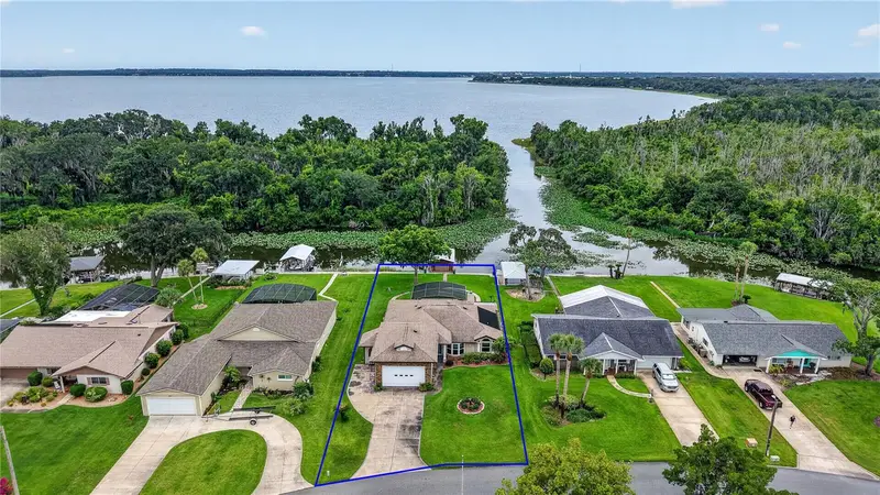 5516 E Harbor Dr, FL