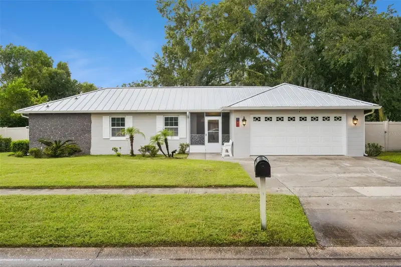 7640 Village Green Dr, FL