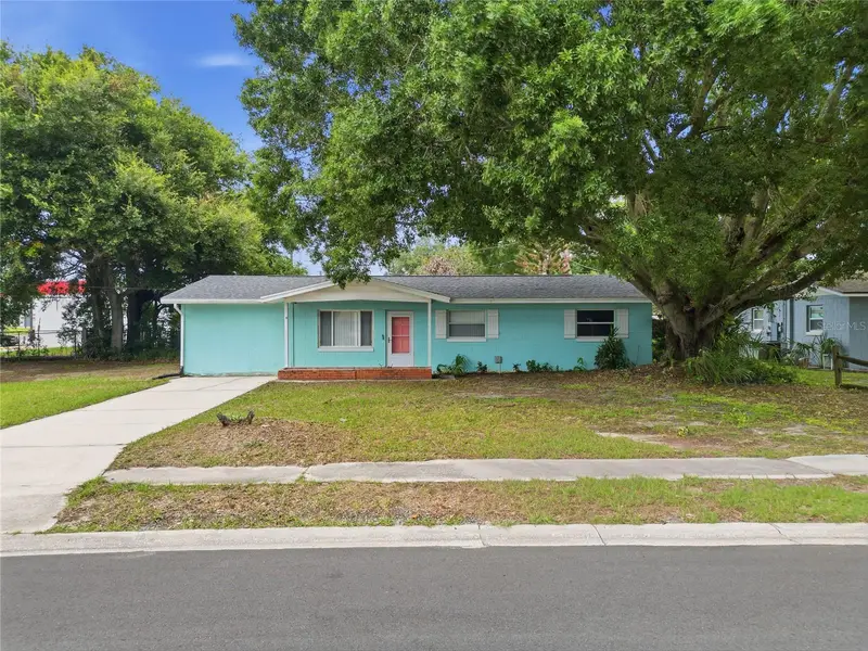 120 E Hoffman St, FL