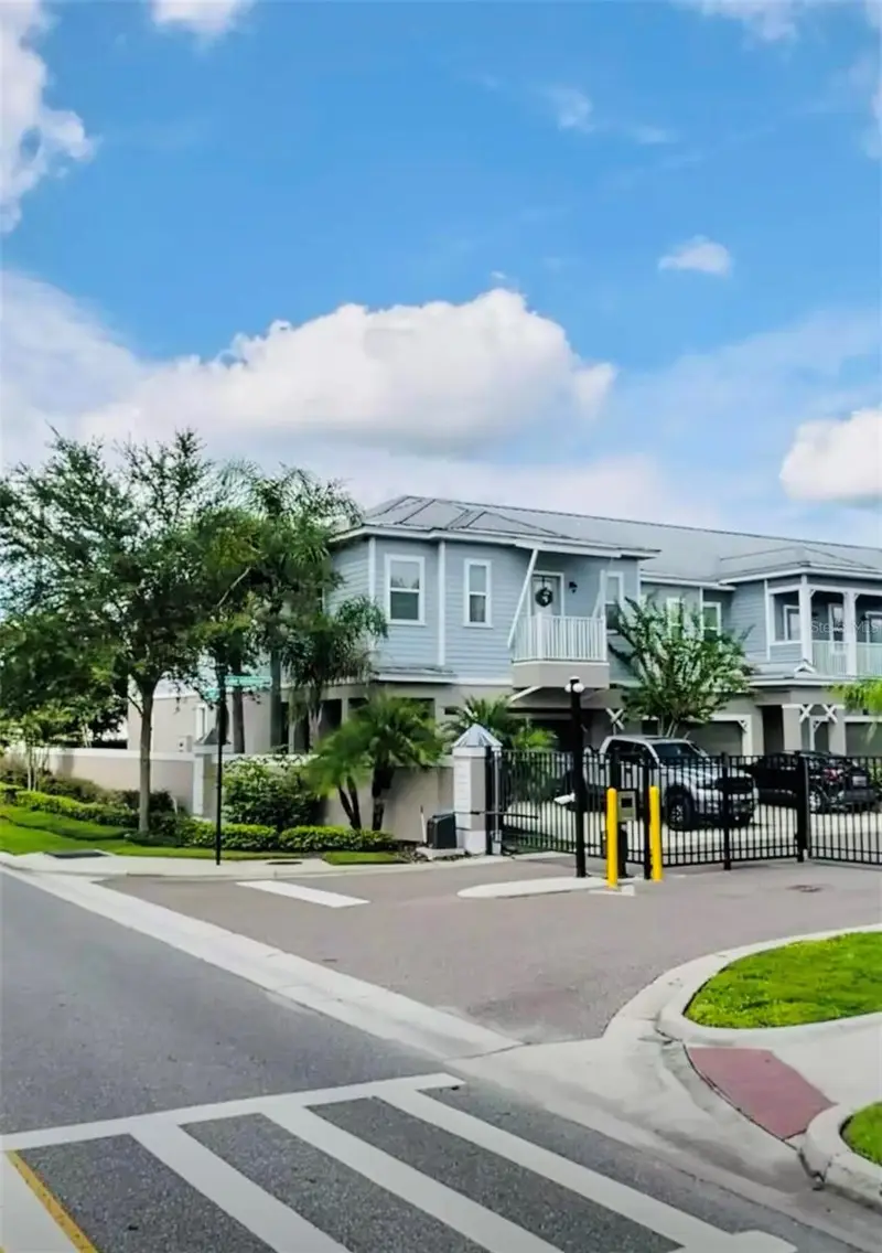 534 Lake Wildmere Cv, FL