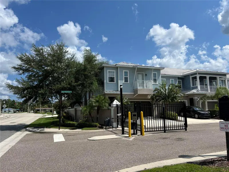 534 Lake Wildmere Cv, FL