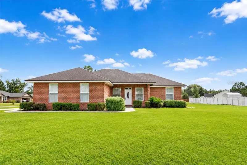 122 Sw Arrow Glen, FL