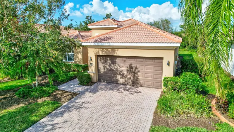 9019 Heritage Sound Dr, FL