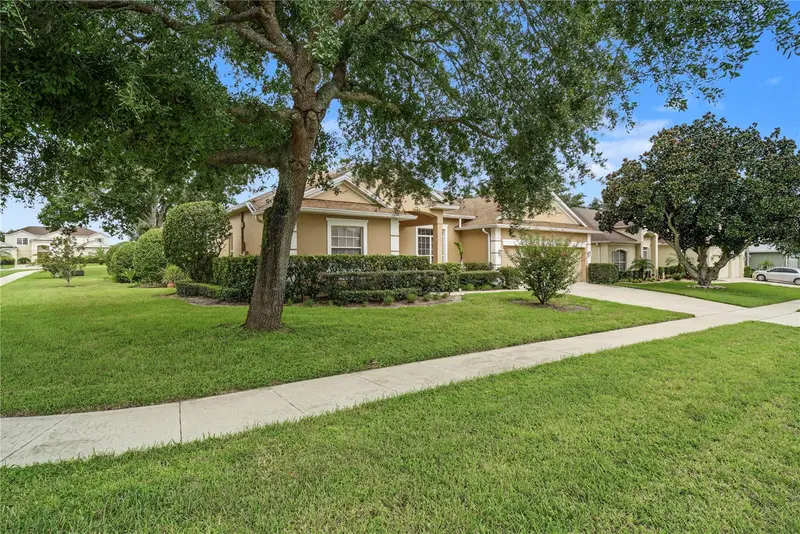 2648 Valiant Dr, FL
