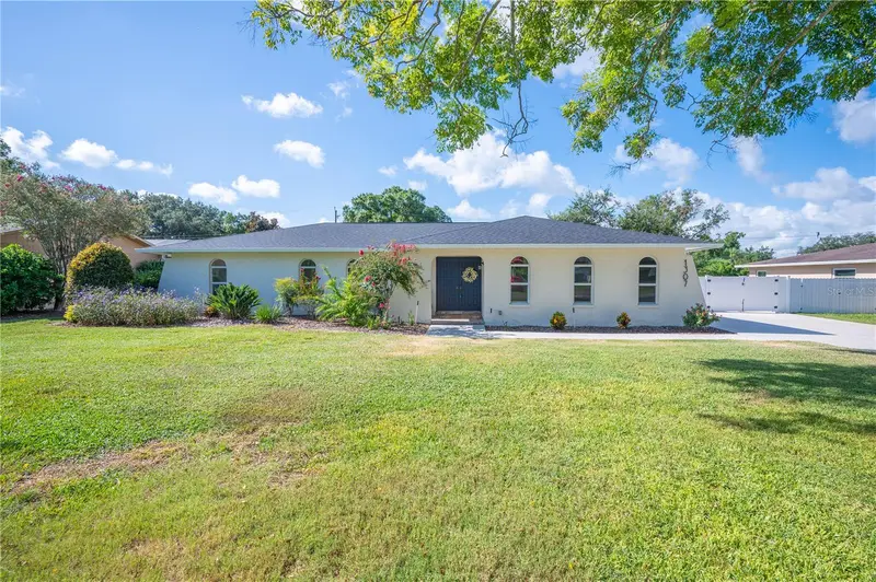 1307 Fairlee St, FL