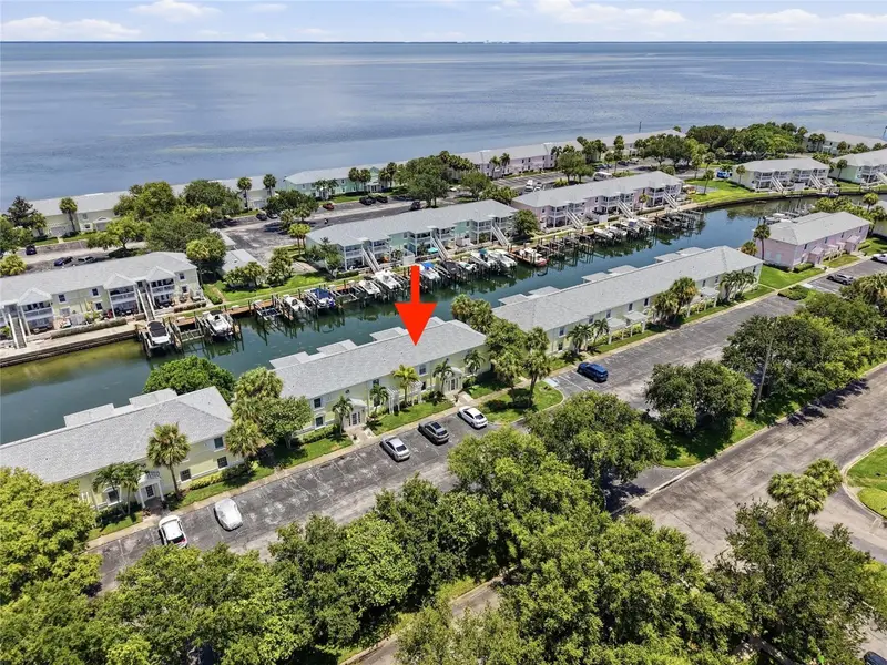 5092 Beach Dr Se #A, FL