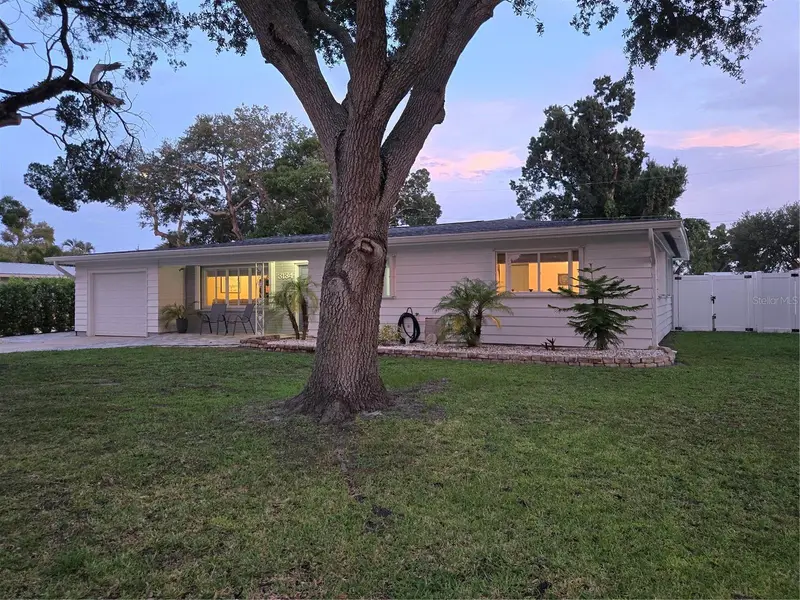 3134 Irving St, FL