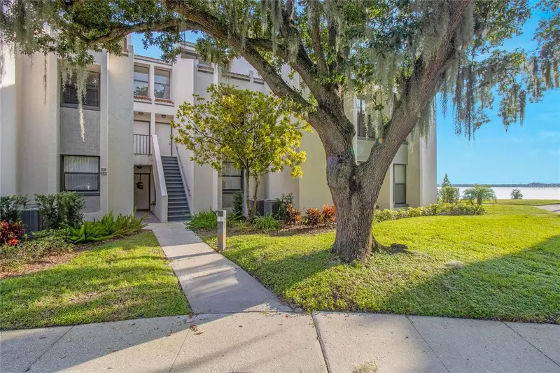 410 Laurel Cove Way, FL