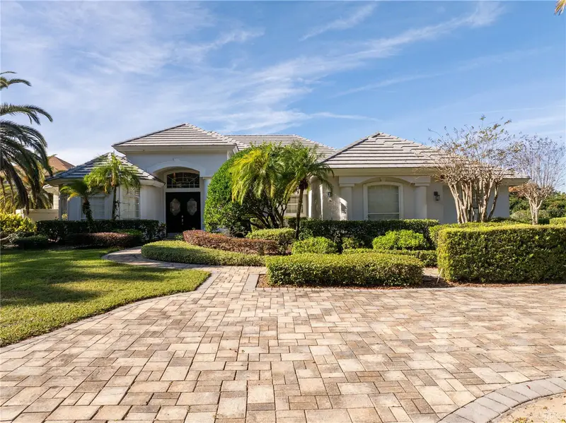 9002 Pinnacle Cir, FL