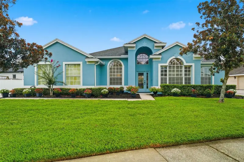 731 Divine Cir, FL