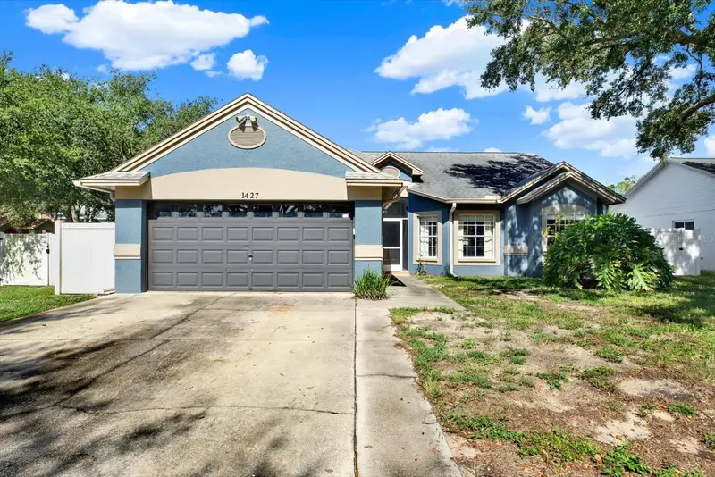 1427 Bay View St, FL