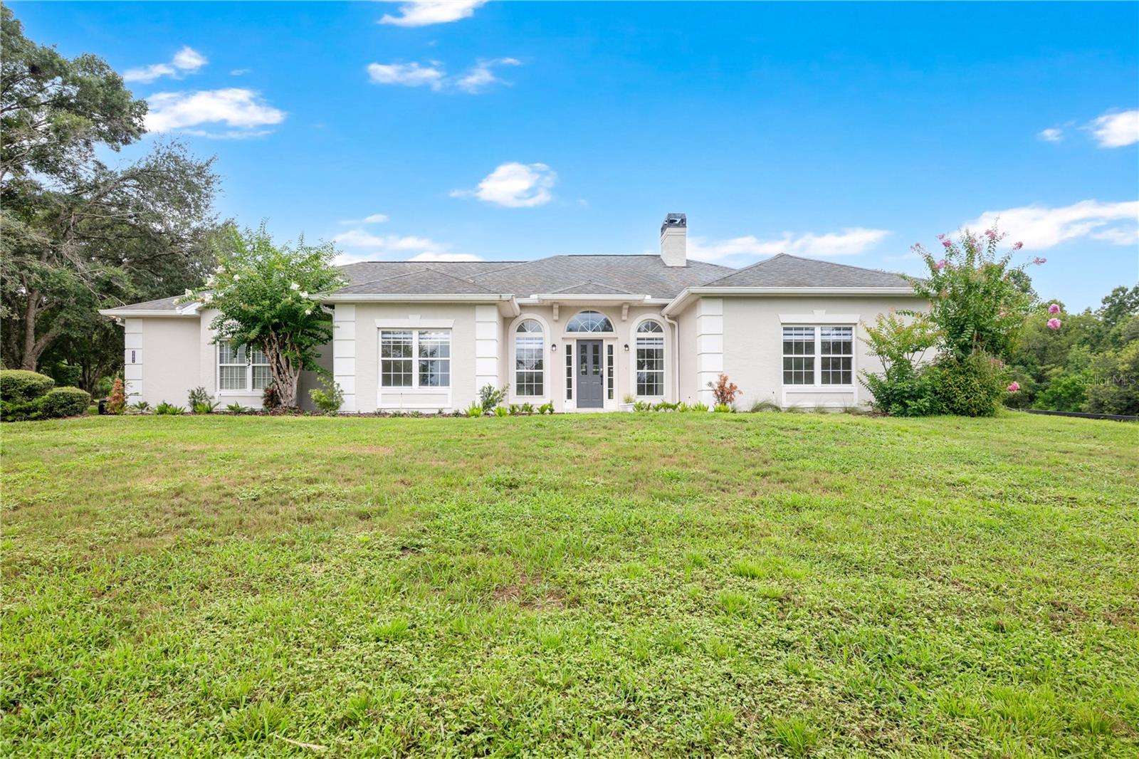 22841 Stallion Dr, FL