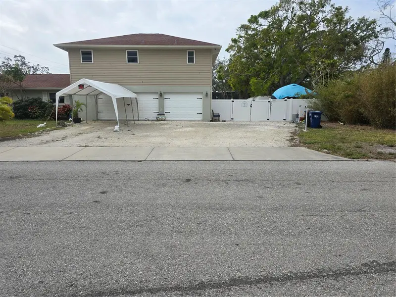 108 W 75th St, FL