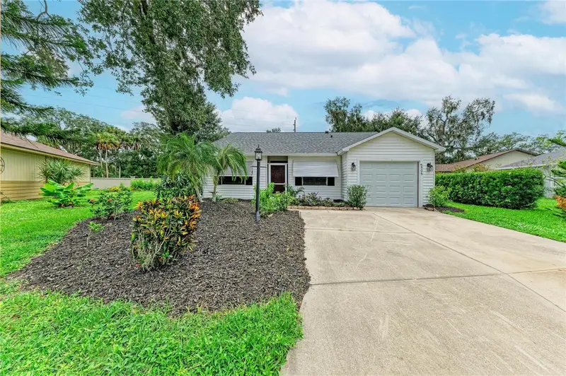 5506 82nd Avenue Dr E, FL