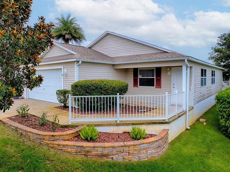 250 Arbella Loop, FL