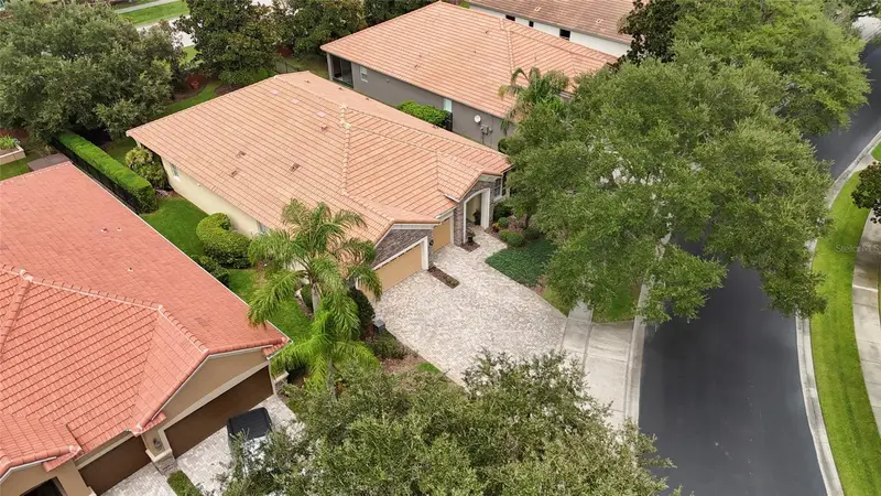544 Douglas Edward Dr, FL