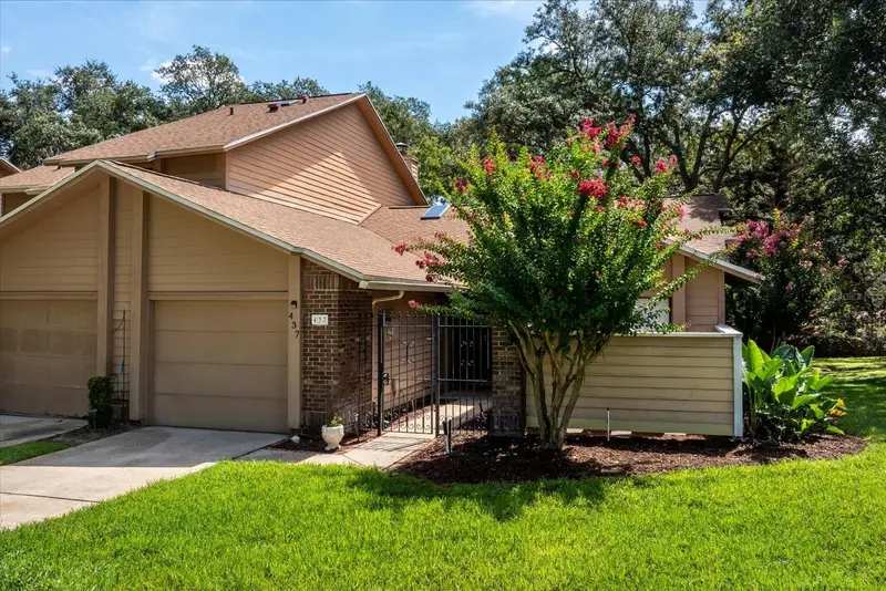 437 Stanton Pl, FL