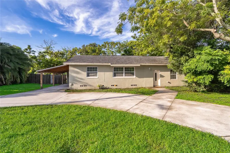 324 Seminola Blvd, FL