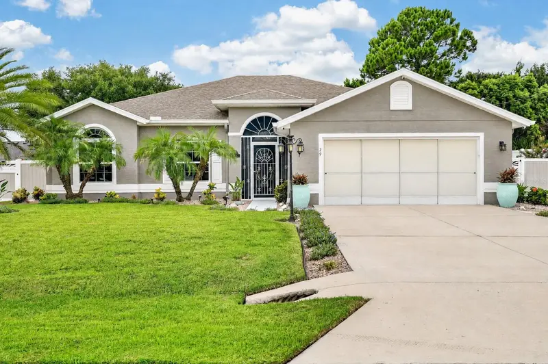 29 Ludlow Ln E, FL