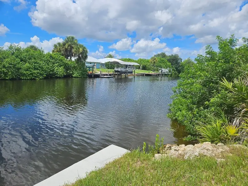 3604 Como St, FL
