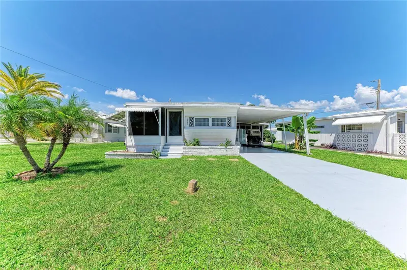 4924 Oakland Hills Ave, FL