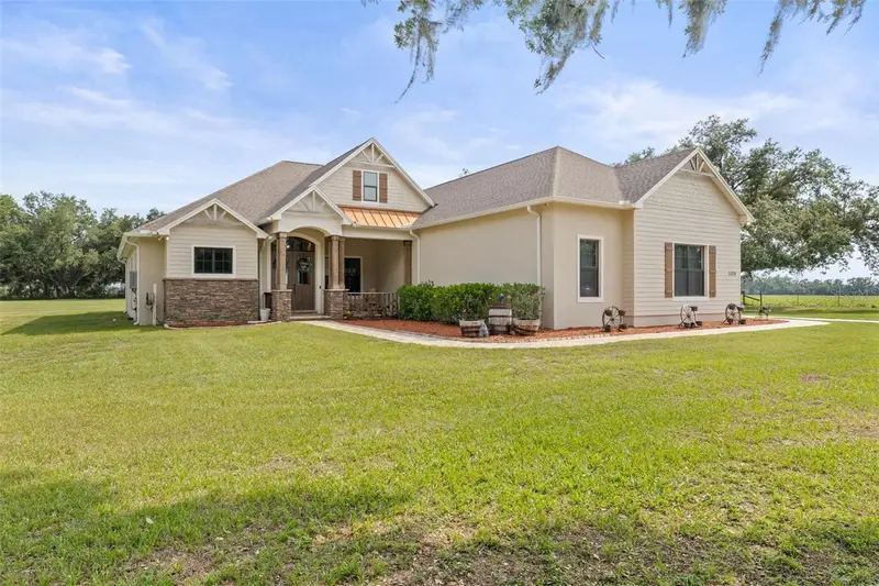 5319 W Trapnell Rd, FL