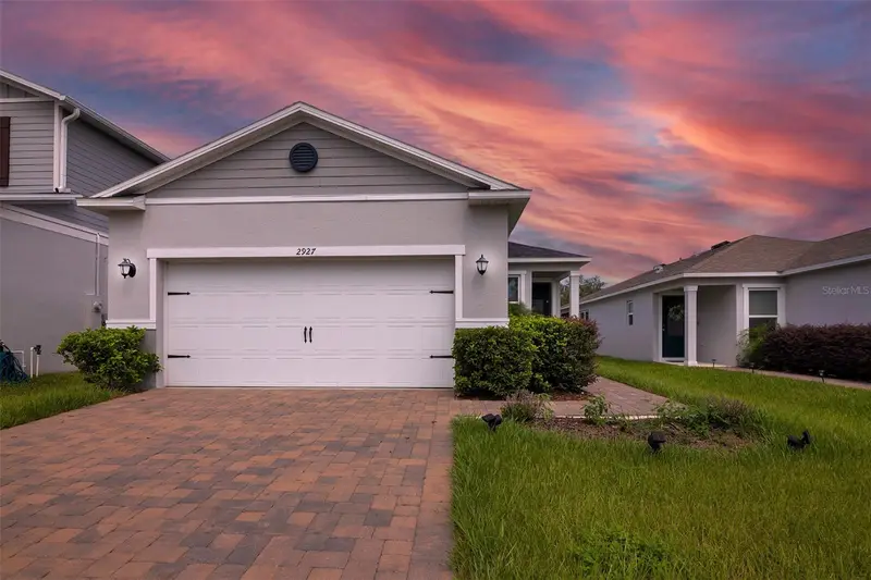 2927 Sanctuary Dr, FL
