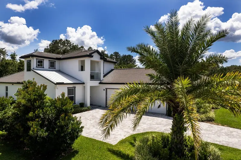 25962 High Hampton Cir, FL