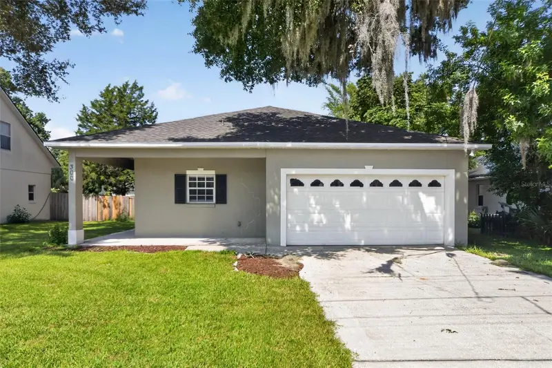 300 S Woodland St, FL