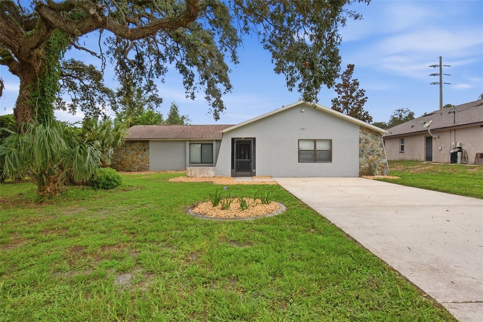 1591 Larkin Rd, FL
