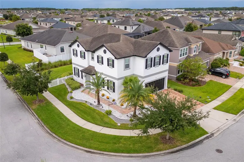 2527 Nouveau Way, FL