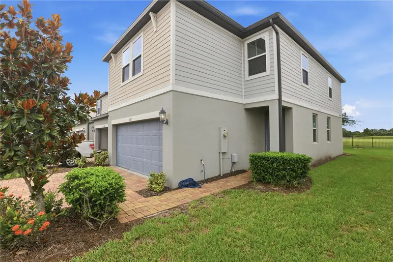 959 Robin Holly St, FL