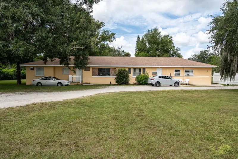 124 S Charles Richard Beall Blvd, FL