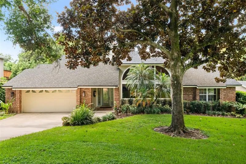 1336 Classic Dr, FL