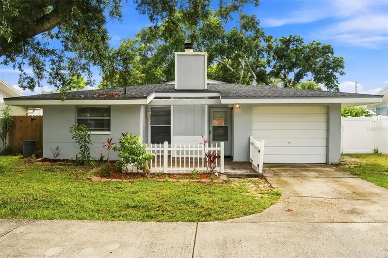 1680 Pinehurst Rd, FL