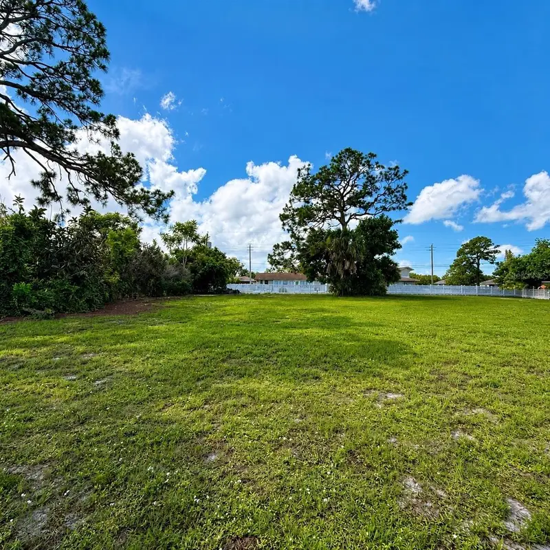 Crest #494 Dr, FL