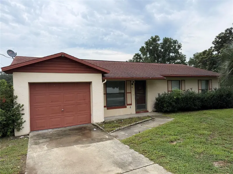 11 Pine Circle Ln, FL