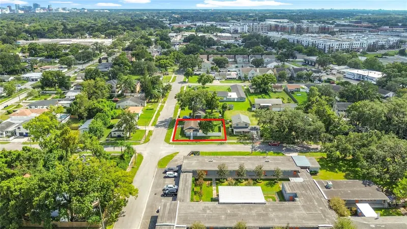 1600 Roosevelt Ave, FL