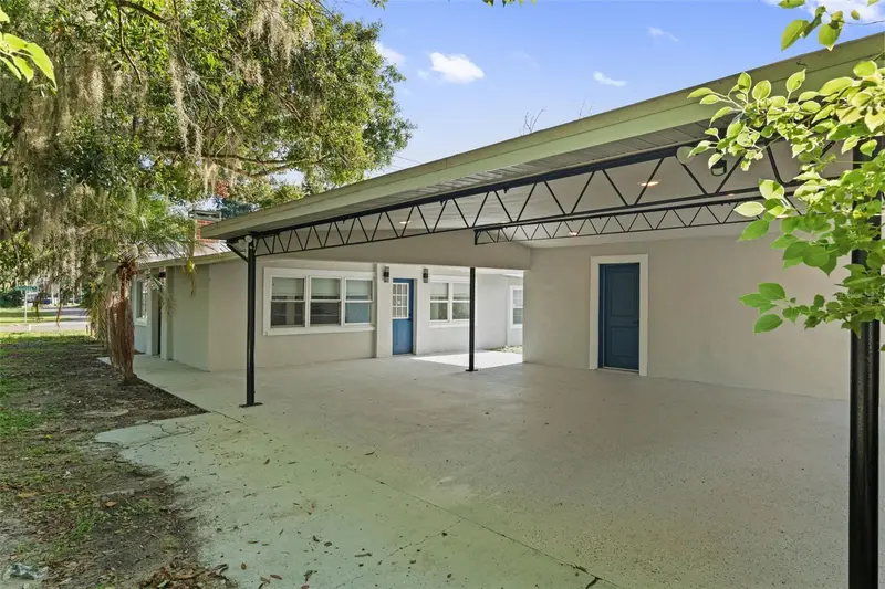 929 Adrian Ct, FL